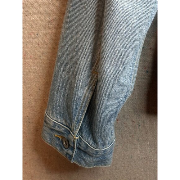 Eddie Bauer Womens Light Wash Denim Jean Jacket Trucker Casual Outerwear Medium - Picture 8 of 11